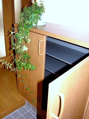 リバージュ東櫛原玄関収納