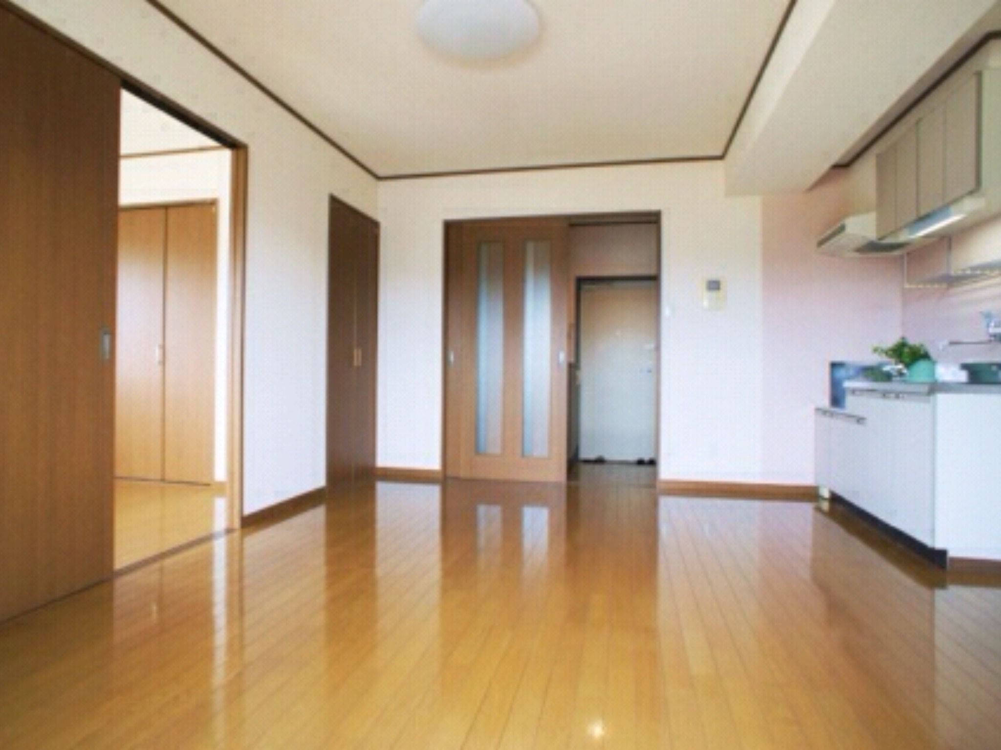 リバージュ東櫛原南側の部屋玄関